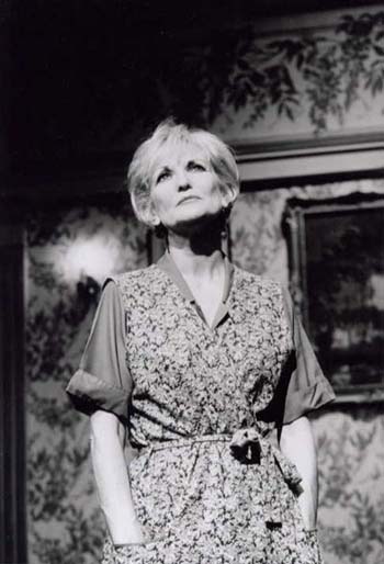 Lyn Paul as Mrs. Johnstone (Act 1).
