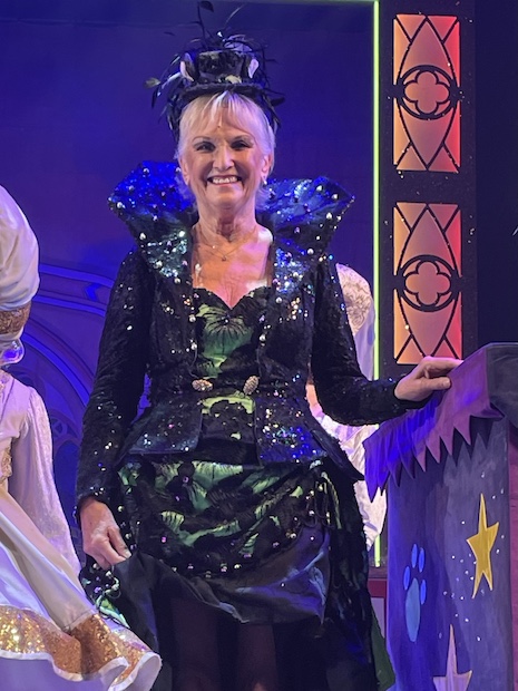 Lyn Paul as Queen Rat in 'Dick Whittington', Theatre Royal Windsor.