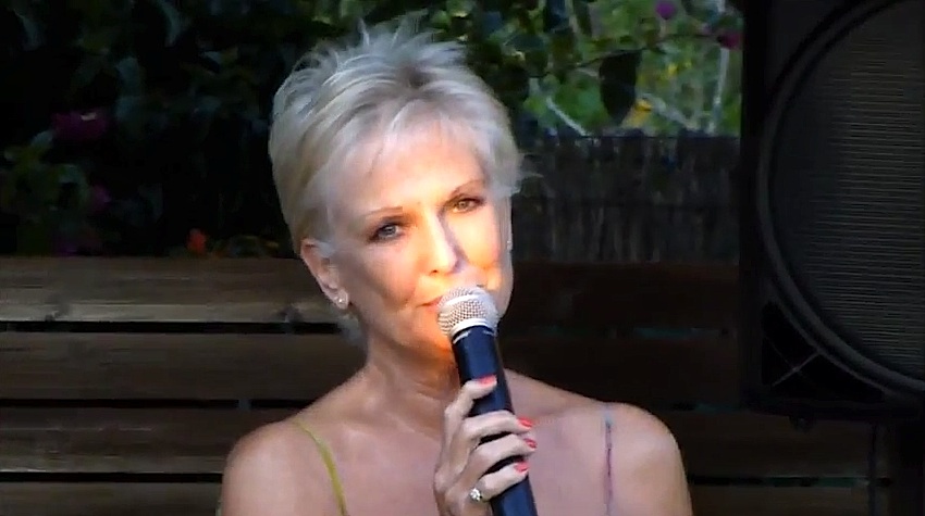 Lyn Paul, singing 'Crazy' in Javea, Spain on Saturday, 22nd June 2013.